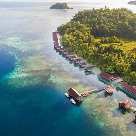 Papua Paradise Eco Resort Pulau Birie Exteriör bild