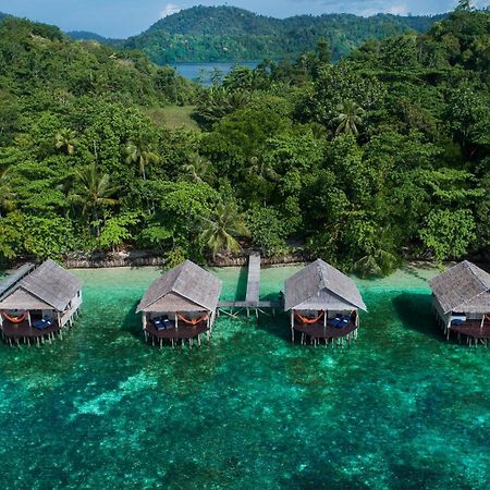 Papua Paradise Eco Resort Pulau Birie Exteriör bild