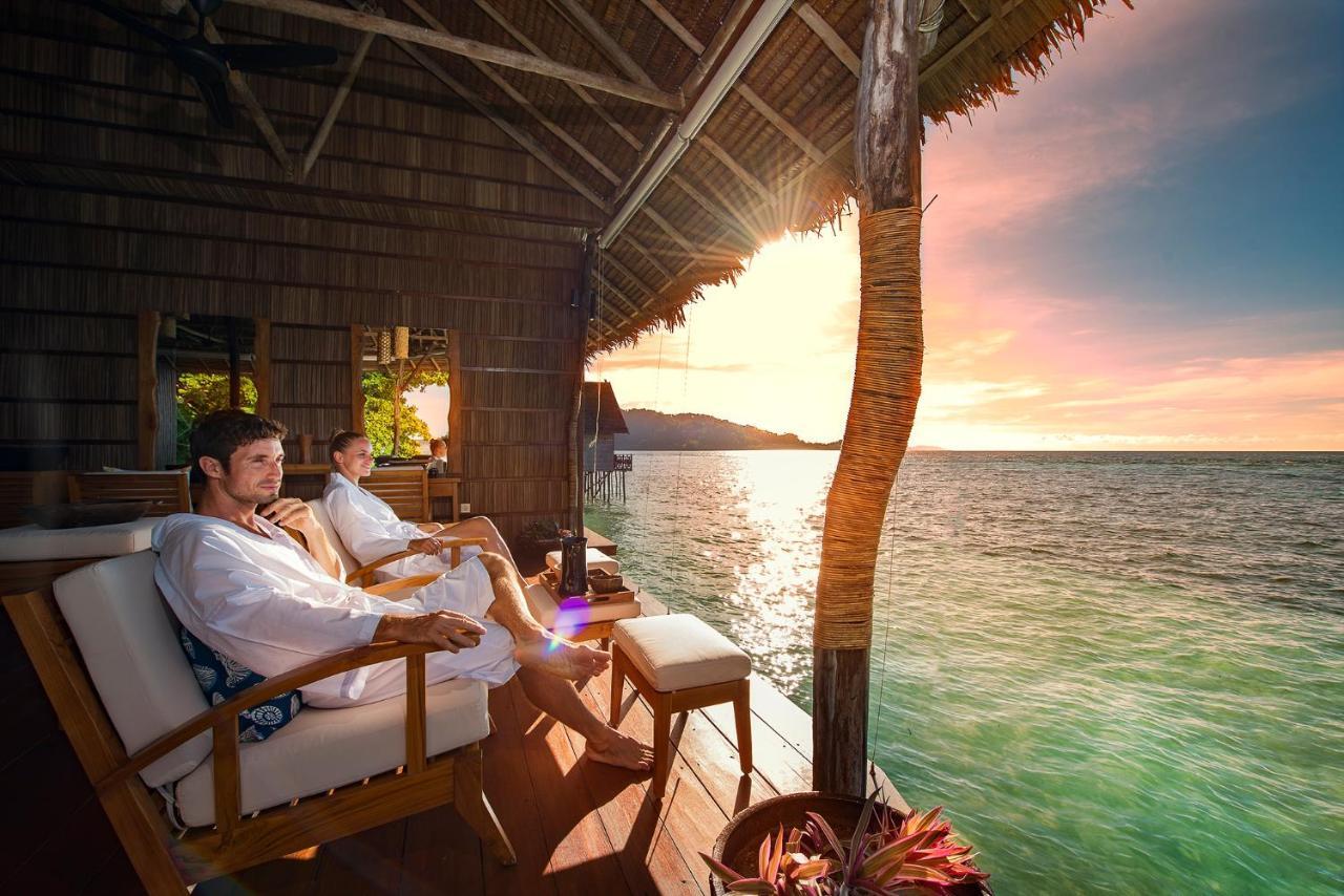 Papua Paradise Eco Resort Pulau Birie Exteriör bild