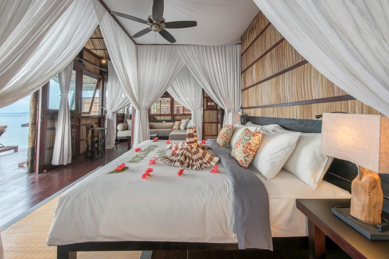Papua Paradise Eco Resort Pulau Birie Exteriör bild