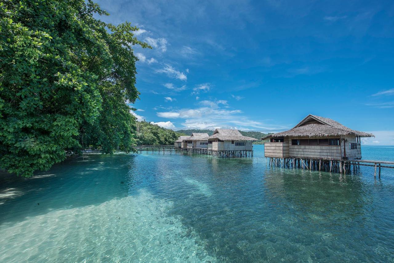 Papua Paradise Eco Resort Pulau Birie Exteriör bild